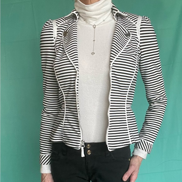 White House, Black market, white and black striped blazer - Picture 2 of 16